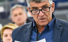 La scelta definitiva di Pietro Bartolo: &laquo;Lascio Pd, il partito ha perso il contatto con i territori, ora cerco un'alternativa&raquo;