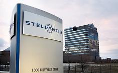 Stellantis: produzione dimezzata in meno di due anni, Mirafiori unico stabilimento in positivo