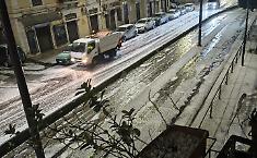 Messina, assalto di Ponente e Maestrale: tra graupelate e neve in quota, il freddo ridisegna la mappa del maltempo