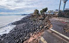 La legge sui ristori post ciclone impugnata da Roma. Opposizioni all'attacco, Conte: &laquo;Una sconcezza politica e morale&raquo;