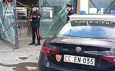 Carabinieri sventano lo sciacallaggio al mercato ittico di Aci Trezza dopo il ciclone Harry