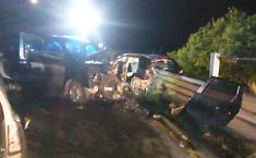 Paura sulla Statale 115: groviglio di lamiere e 6 persone in ospedale dopo la serata di festa