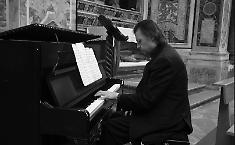 Addio al genio dell'organo stroncato a 63 anni: la chiamata a raccolta per il suo ultimo viaggio