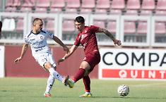 Il Trapani non c'&egrave; pi&ugrave;, il Crotone passeggia al Provinciale: granata sull'orlo del precipizio