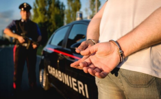 Vessazioni e violenze domestiche anche durante la pandemia: finisce l&rsquo;incubo di un padre anziano