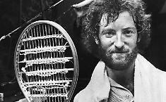 Brutta, letale e invincibile: 50 anni fa l'era effimera della "racchetta spaghetti" che fece infuriare Vilas