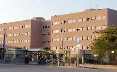 Scontro al carcere di Cavadonna a Siracusa: una decina di feriti, un detenuto in ospedale per coltellata e due agenti colpiti da malore