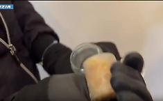Fucile rubato, pistola e 'miele dello sballo' in casa: arrestato a Siracusa un 35enne
