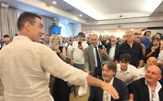 Giovanissimi e nostalgici, boom per Vannacci a Catania. Soffia sul fuoco dell'insicurezza e promette: &laquo;Alle Regionali ci saremo&raquo;