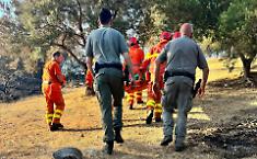 La (prima) giornata di fuoco in Sicilia: quattro incendi hanno richiesto l'intervento aereo, c'&egrave; una vittima