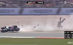 Brividi ad Assen: il video dello spaventoso volo di Bezzecchi a 190 km/h