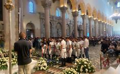 &laquo;Giulia &egrave; viva&raquo;: il Duomo di Messina si stringe attorno alla sedicenne travolta da una moto