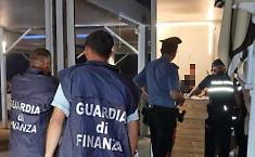 Festa abusiva e lavoro nero: stangata sul lido di Fondachello a Mascali