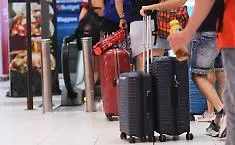 Passeggeri di un volo Wizzair a terra senza bagagli che nel, frattempo, ripartono per Lampedusa
