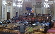 Il 2026 dell'Ars: due leggi e due &ldquo;leggine&rdquo; costate 40 milioni di euro. Pioggia di accuse nell'aula deserta