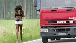 Rito Ju-ju per indurre ragazze alla prostituzione, quattro arresti per tratta di esseri umani