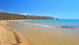 In Sicilia sette spiagge "dedicate" al nudismo: la più nota è Torre Salsa