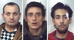 Palagonia, i "tossici" dovevano mostrare i soldi davanti alle telecamere per avere la droga