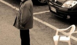 Catania, posteggiatori abusivi e recidivi: scattano 16 denunce