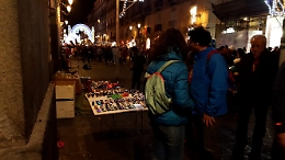 Catania. Ore 19:00  marciapiede invaso...