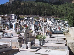 Palermo, il Comune parte civile al processo per la corruzione al cimitero