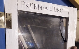 Porto Empedocle, vandalizzata la bibliocabina
