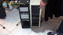 Catania, nella centrale della masterizzazione erano già pronti i Cd di Sanremo