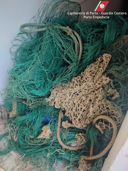 Pescatori di frodo bloccati dalla Guardia Costiera di Porto Empedocle