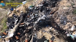 Mega discarica abusiva scoperta a Vittoria con rifiuti nocivi e inquinanti