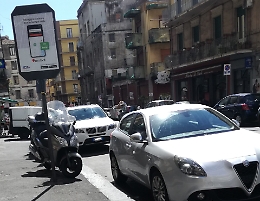 Catania, via Fava: Amt e incivili
