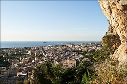 Coronavirus, a Capaci chiude minimarket: titolari in autoisolamento