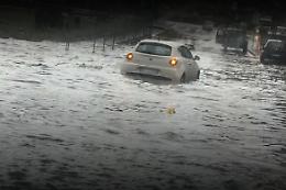 Maltempo, bomba d'acqua sulla Catania-Siracusa e disagi nella zona etnea