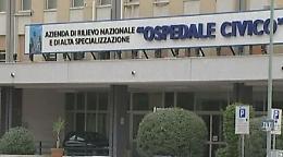 Palermo, si rifiuta di indossare la mascherina in ospedale: insegnante denunciata