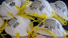 Guerra al coronavirus: arrivano mascherine, gel e visiere "made in Sicily"