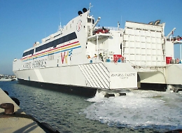 Pozzallo, arrivati 242 siciliani da Malta: disposta la quarantena