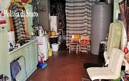 Palermo, garage adibito a sala da barba: sequestro e multe