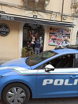 Catania, aperto nonostante i divieti: chiuso per 15 giorni il pub Area 51