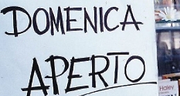 Siamo (quasi) oltre il coronavirus, via libera alle aperture domenicali