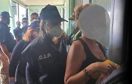 Faceva la bella vita a Santo Domingo, riportata in Italia latitante siciliana: aveva 7 condanne