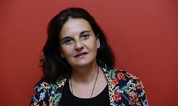 Tra gli ospiti c'è Samonà e la regista Emma Dante diserta il saggio: «Non condivido il mio lavoro con chi ha simpatie naziste»