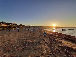 Porto Empedocle saluta l'arrivo dell'estate con uno spettacolo sulla spiaggia
