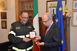 Palermo: il Prefetto in visita al Comando dei Vigili del Fuoco