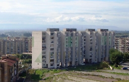 Catania, scopre di avere il Covid prima di un ricovero Tutta la famiglia  "positiva" a Librino