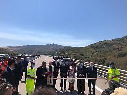 Viadotto Himera, la ministra De Micheli: «Non arrabbiatevi, apriremo tanti cantieri»