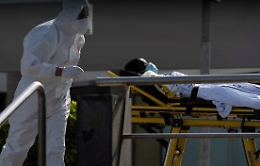 Migrante positivo al Covid tra gli ultimi arrivi al Cara di Caltanissetta