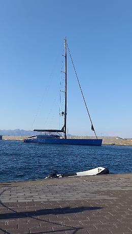 Riposto: toccata e fuga del Better Place, primo yacht a vela ecosostenibile