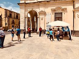 A Palazzolo la rivolta (sedata) contro il sindaco leghista che "privatizza" i rubinetti