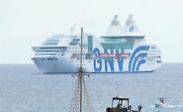 Lampedusa, trasferimento migranti a rilento ma hotspot quasi vuoto