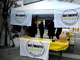 Referendum, banchetti  M5S in tutta la Sicilia per il “Sì” al taglio dei parlamentari