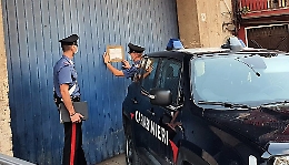 Palagonia, auto riparate nell'officina abusiva: sequestro e denuncia